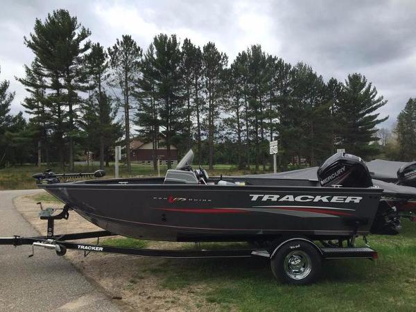 2016 TRACKER BOATS Pro Guide V-175 SC