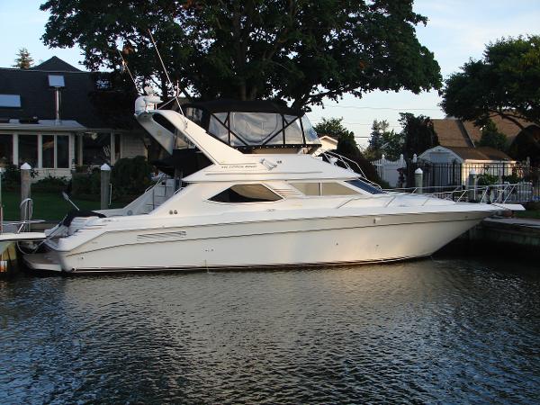 1998 SEA RAY 440 Express Bridge