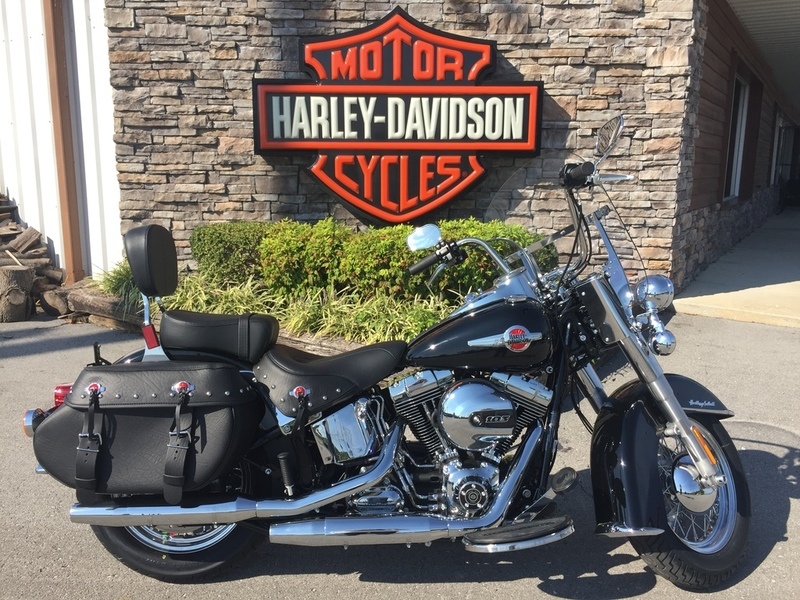 2017 Harley-Davidson FLSTC - Heritage Softail Classic
