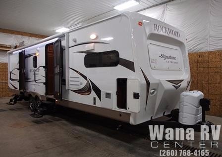 2017 Forest River ROCKWOOD SIGNATURE 8335BSS