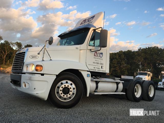 2006 Freightliner St120  Conventional - Day Cab