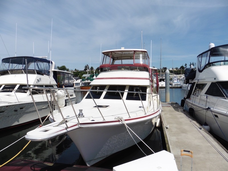 1988 Tollycraft 44 Cockpit Motor Yacht