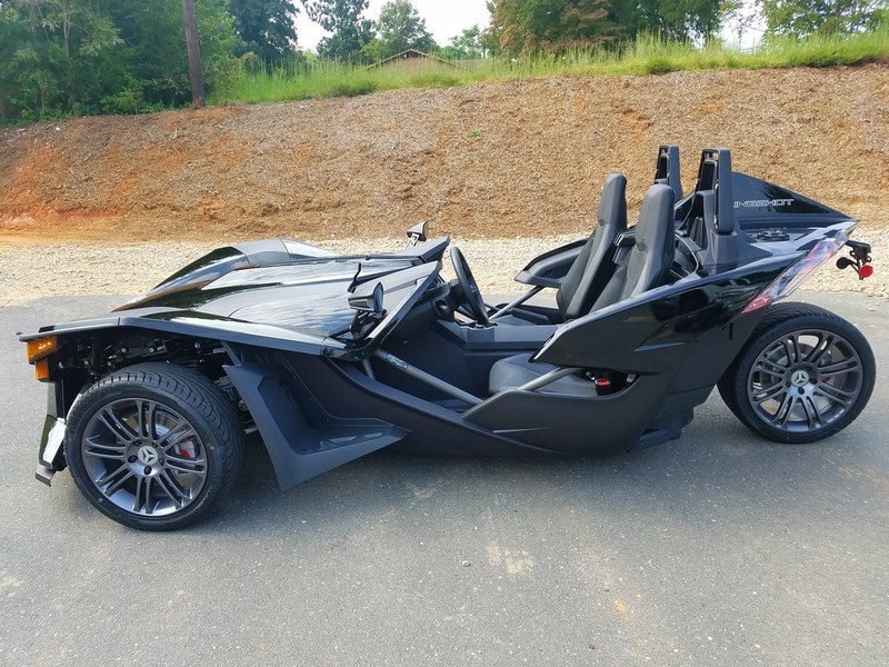 2017 Polaris Slingshot Reverse Trike Gloss Black