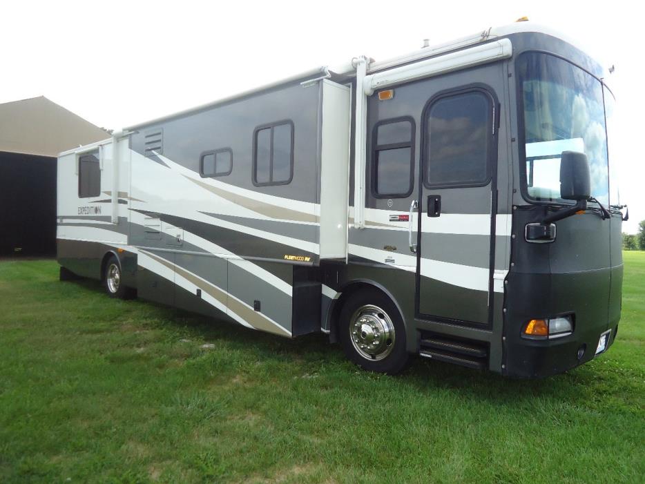 2004 Fleetwood EXPEDITION 38N