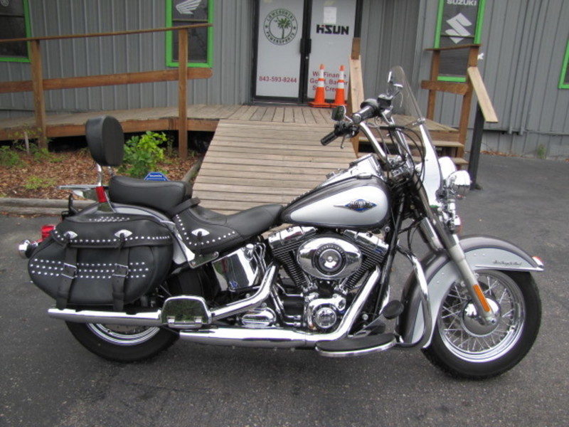 2012 Harley-Davidson FLD - Dyna Switchback