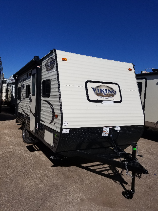 2017 Forest River VIKING 17RD