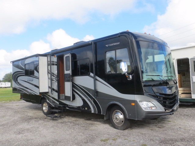 2013 Fleetwood Storm 32bh RVs for sale