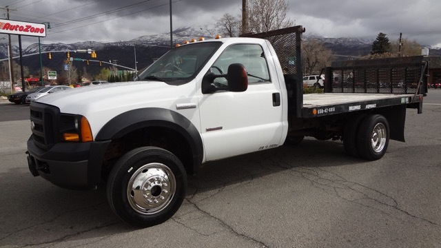 2006 Ford Super Duty F-450  Flatbed Truck