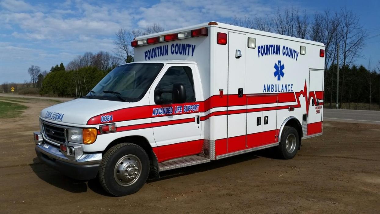 2003 Ford E450  Ambulance