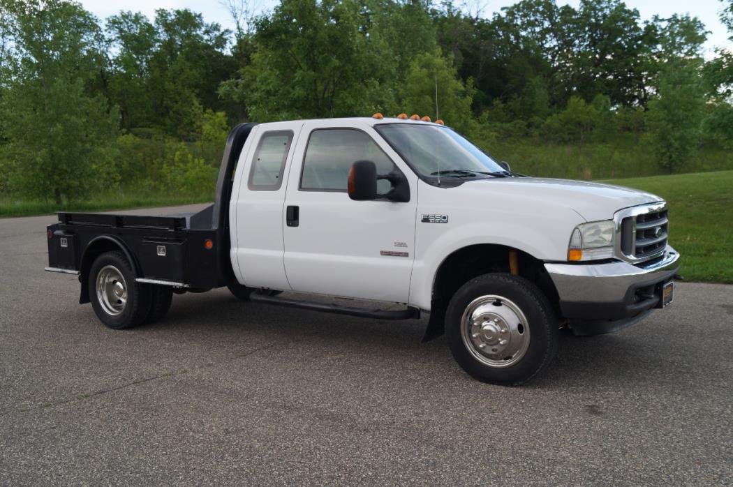 2004 Ford F550  Flatbed Truck