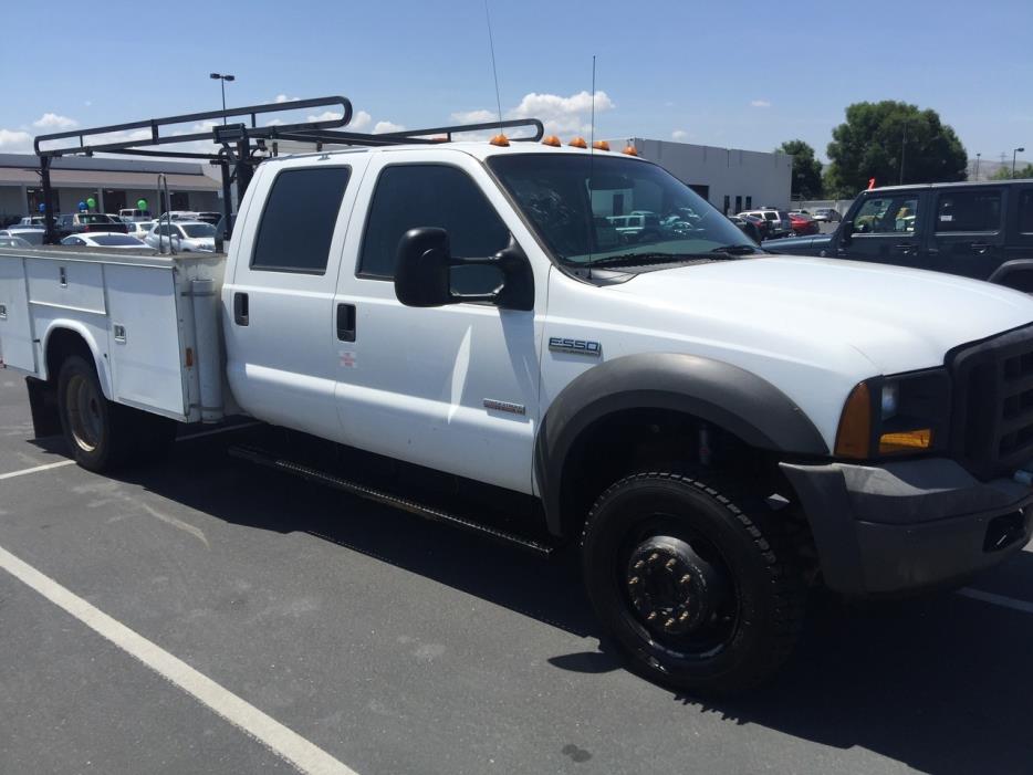 2005 Ford F550  Contractor Truck