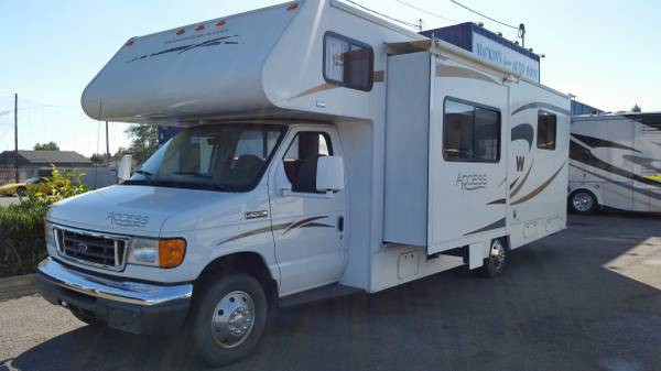 2008 Winnebago ACCESS