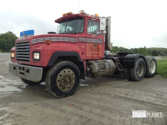 1993 Mack Rd688s  Conventional - Day Cab