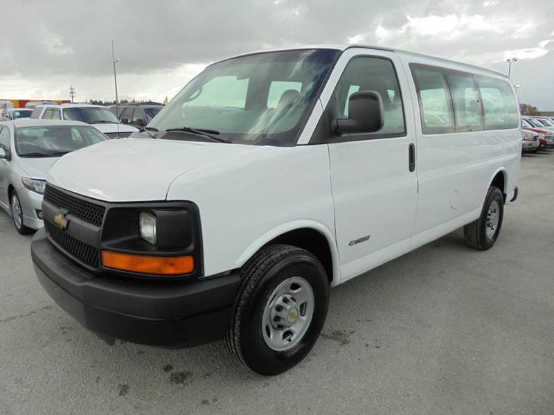 2004 Chevrolet Express 2500  Cargo Van