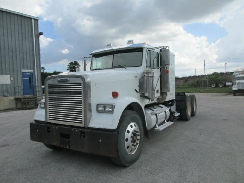 2007 Freightliner Fld120sd  Conventional - Day Cab