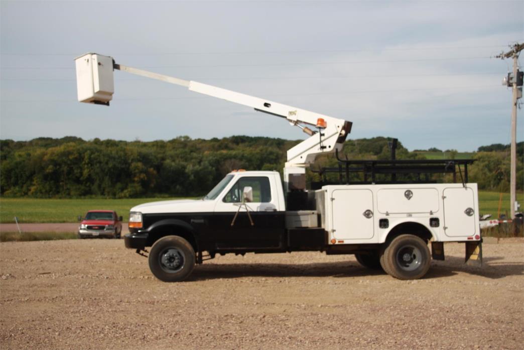 1997 Ford F350  Bucket Truck - Boom Truck