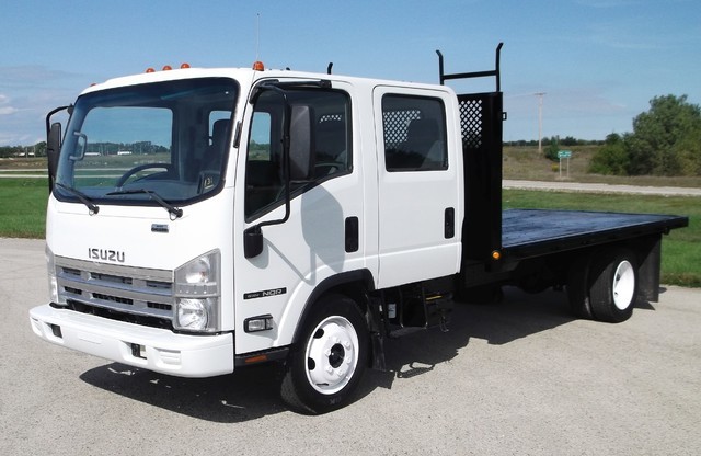 2008 Isuzu Nqr Crew Cab 14' Flatbed Truck, 4x2, Aut  Flatbed Truck