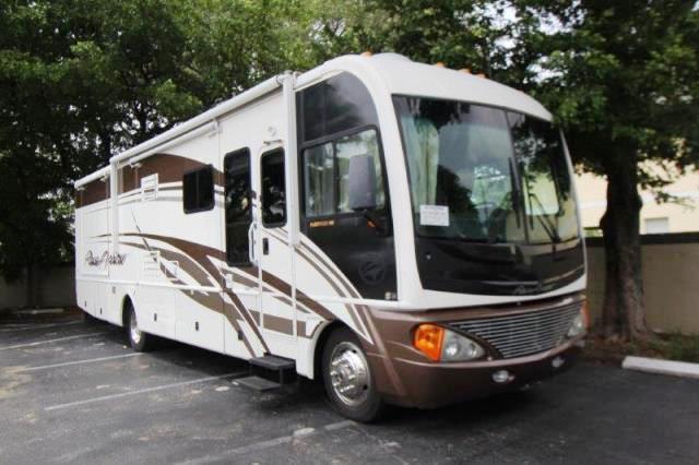 2004 Fleetwood Pace-Arrow 37C