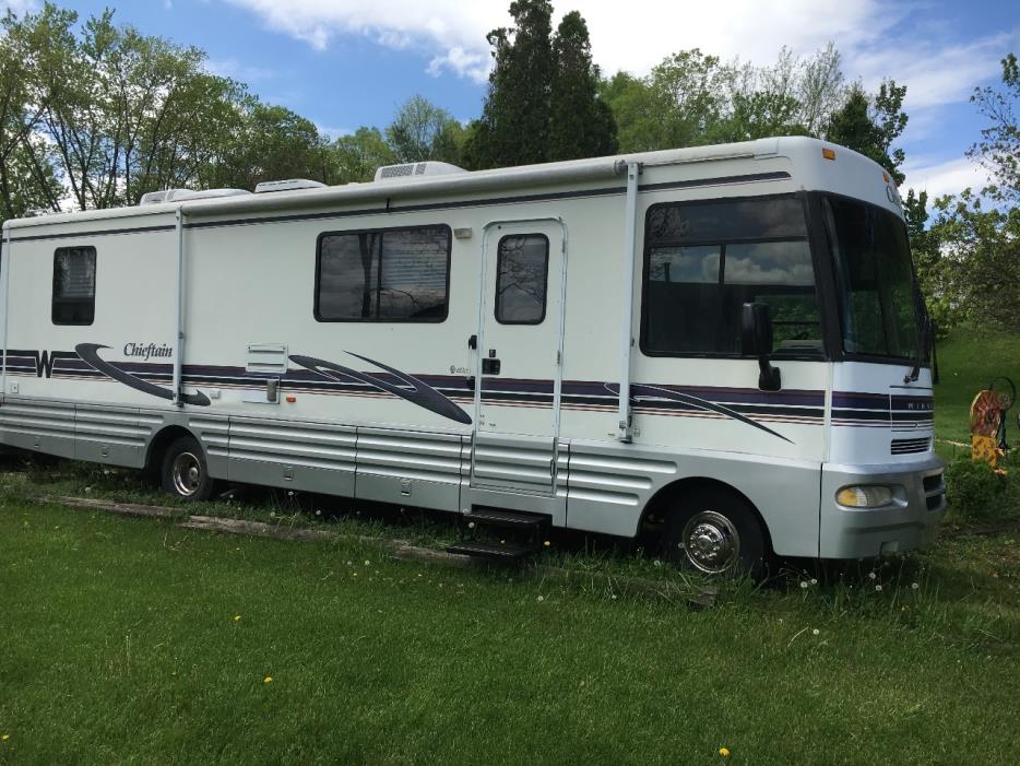 1998 Winnebago CHIEFTAIN