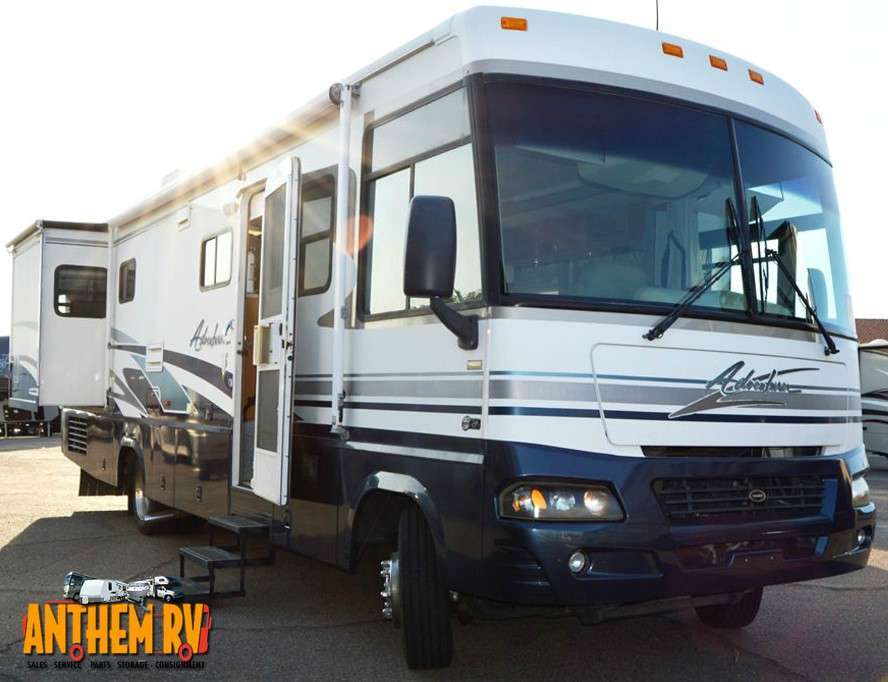 2003 Winnebago ADVENTURER 33V