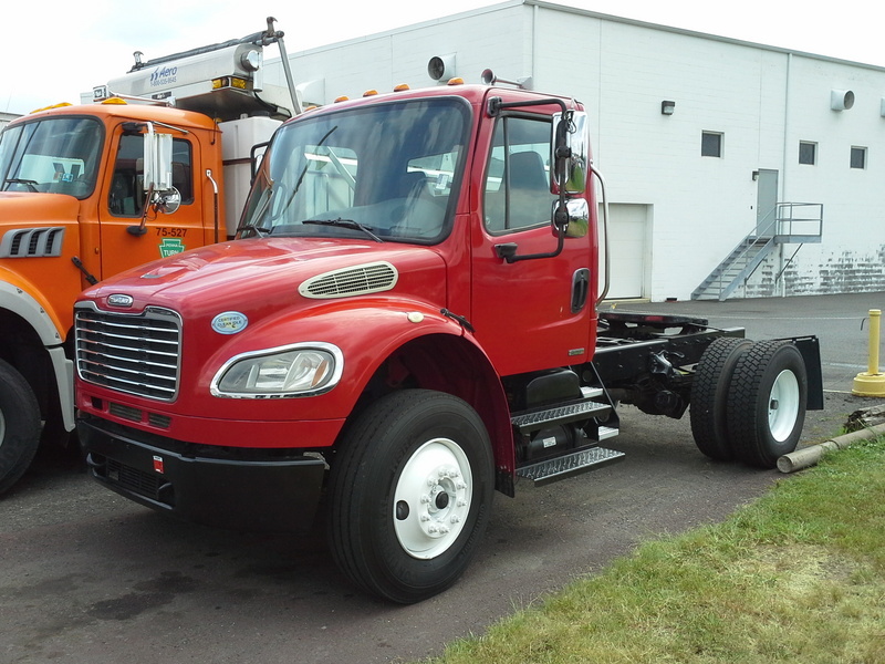 2009 Freightliner .  Conventional - Day Cab