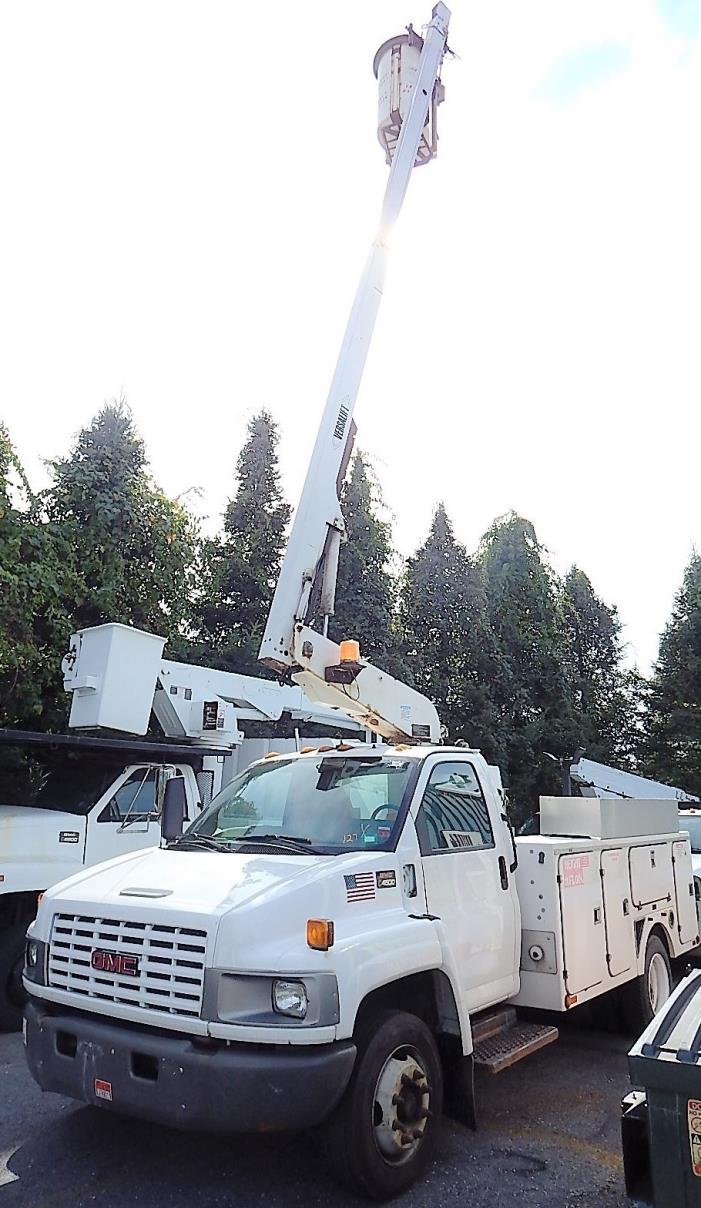 2004 Gmc C4500  Bucket Truck - Boom Truck