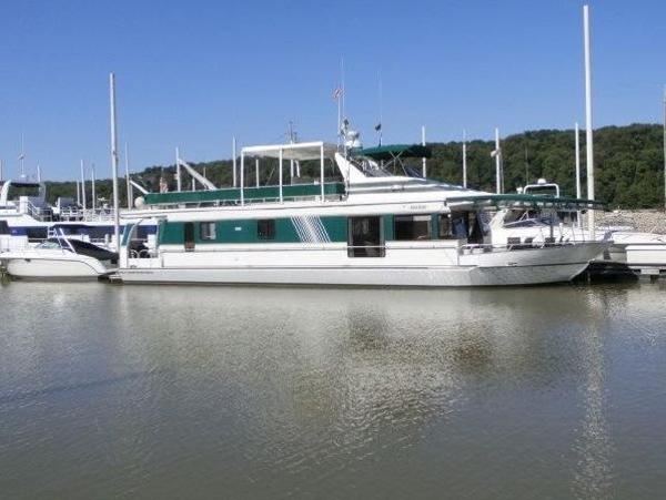 1996 Monticello River Yacht 70