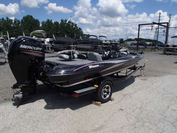 2013 TRITON BOATS 18 Pro Series