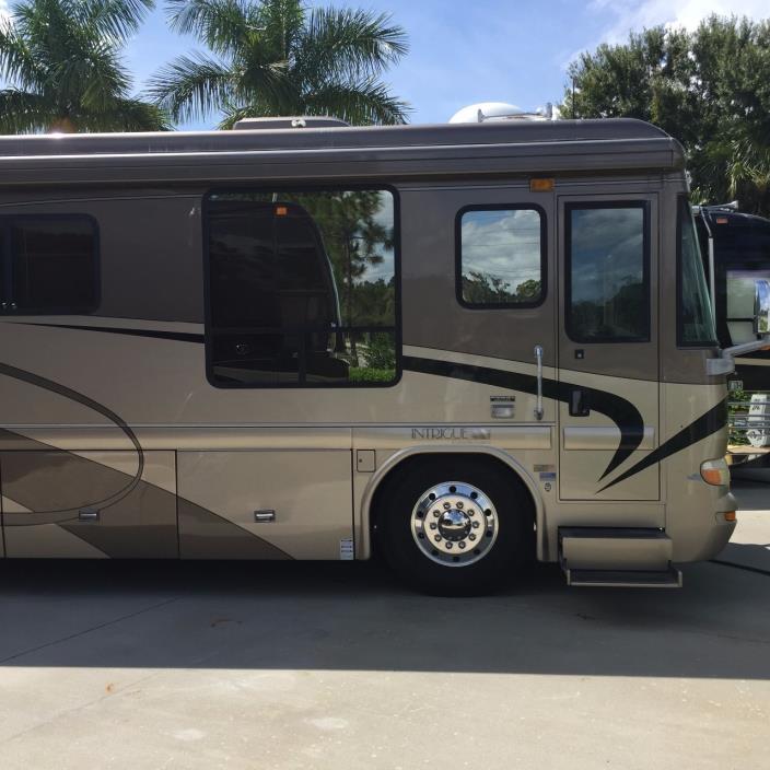 2003 Country Coach INTRIGUE 40