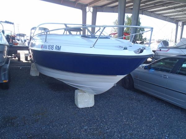 2003 Bayliner 2152