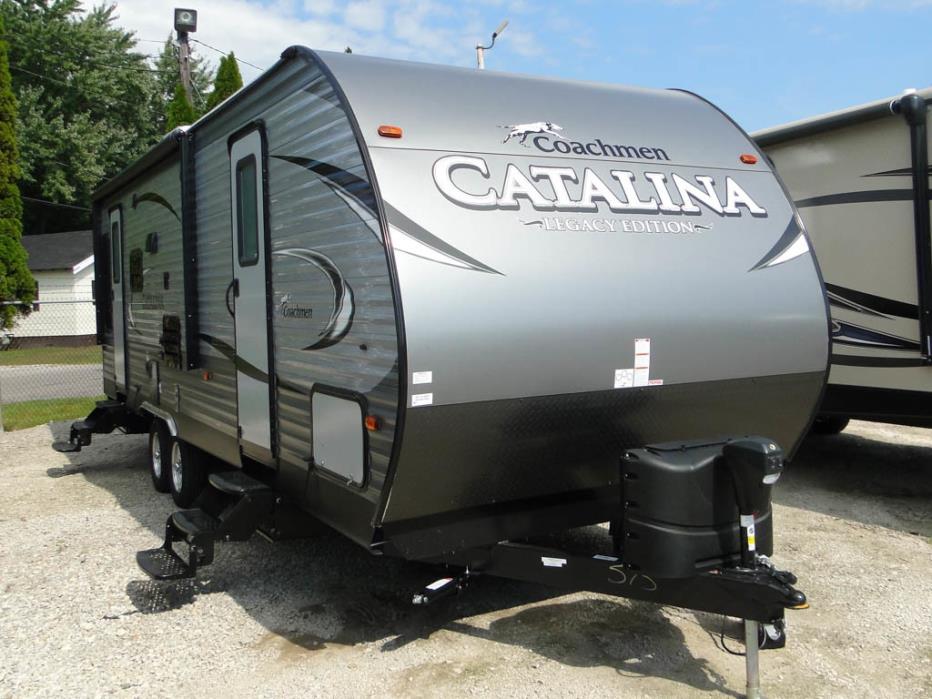 2017 Forest River Catalina 263RLS Rear Living