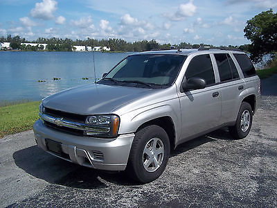 Chevrolet : Trailblazer LS Sport Utility 4-Door Very good condition low miles 4X4 silver Trailblazer