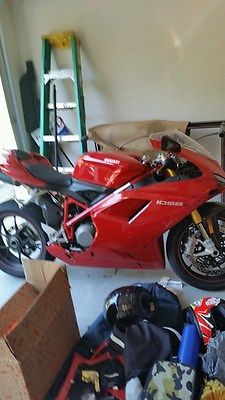 Other Makes : Ducati 1098S Red 2007 Ducati 1098S LOW MILEAGE
