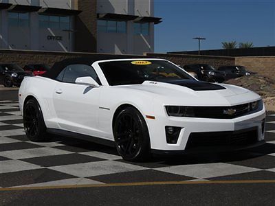 Chevrolet : Camaro 2dr Convertible ZL1 2 dr convertible zl 1 low miles manual gasoline 6.2 l 8 cyl summit white