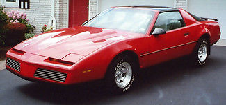 Pontiac : Firebird Trans Am 1983 pontiac firebird trans am t top 305 v 8 new interior and paint