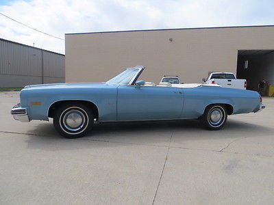 Oldsmobile : Eighty-Eight Convertible All original 1975 Oldsmobile Delta 88 Royale Convertible, one owner 22,000 miles