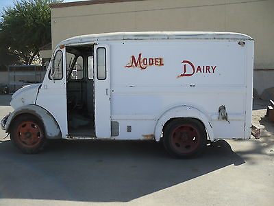 Other Makes DIVCO MILK TRUCK DIVCO MILK TRUCK HOT ROD CUSTOM LOW RIDER SHOP TRUCK PATINA PARTY WAGON