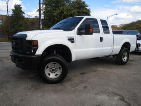 Ford : F-250 4WD SuperCab White F250 XL 4X4 SuperCab 101k Hwy Miles Tow Pkg Bed Liner Ex Gov