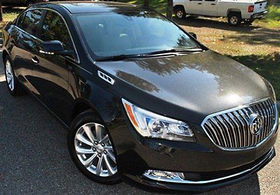 Buick : Lacrosse 4dr Sdn Leather FWD 4 dr sdn leather fwd new sedan automatic ecotec 2.4 l dohc 4 cylind carbon black m