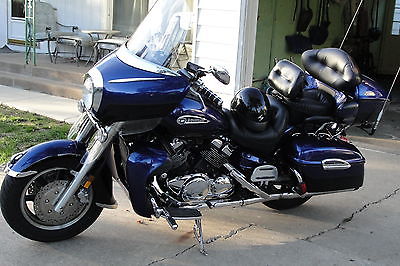 Yamaha : Royal Star Royal star venture in great shape and ready for the open road.