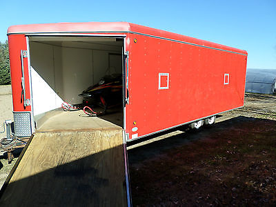 United Expressline 4 place enclosed snowmobile ATV trailer