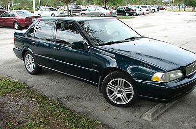 Volvo : S70 Base Sedan 4-Door 1998 volvo s 70 base sedan 4 door 2.4 l