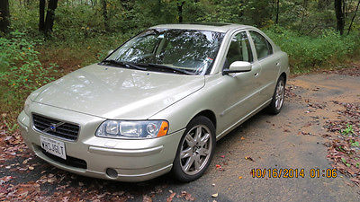Volvo : S60 T 2.5 VERY Comfortable Sedan. Smooth ride and great mileage. No rust. Well cared for.