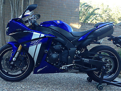Yamaha : YZF-R 2012 team yamaha edition yzf r 1 mint condition track ready w lots of extras