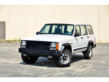 Jeep : Cherokee 4dr SE 4WD 1996 jeep cherokee 4 x 4 one owner all original serviced