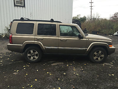 Jeep : Commander Trail rated 2006 jeep commander 4 x 4 sunroof v 8 alloy wheels no damage salvage very cheap