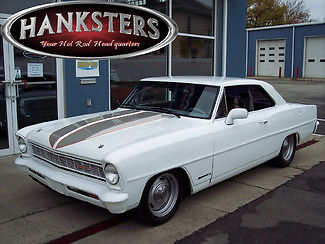 Chevrolet : Nova Coupe 1967 white coupe