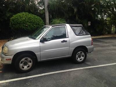 Chevrolet : Tracker jls 2002 chevy tracker sport utility 2 door 4 cyl 5 speed convertible low miles