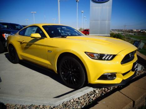 Ford : Mustang 2015 ford mustang gt 5.0 gt performance package triple yellow manual