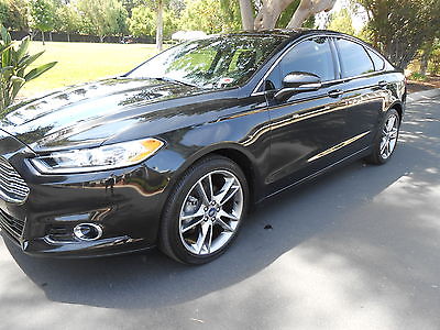 Ford : Fusion TITANIUM  2014 loaded titanium with only 2 000 miles
